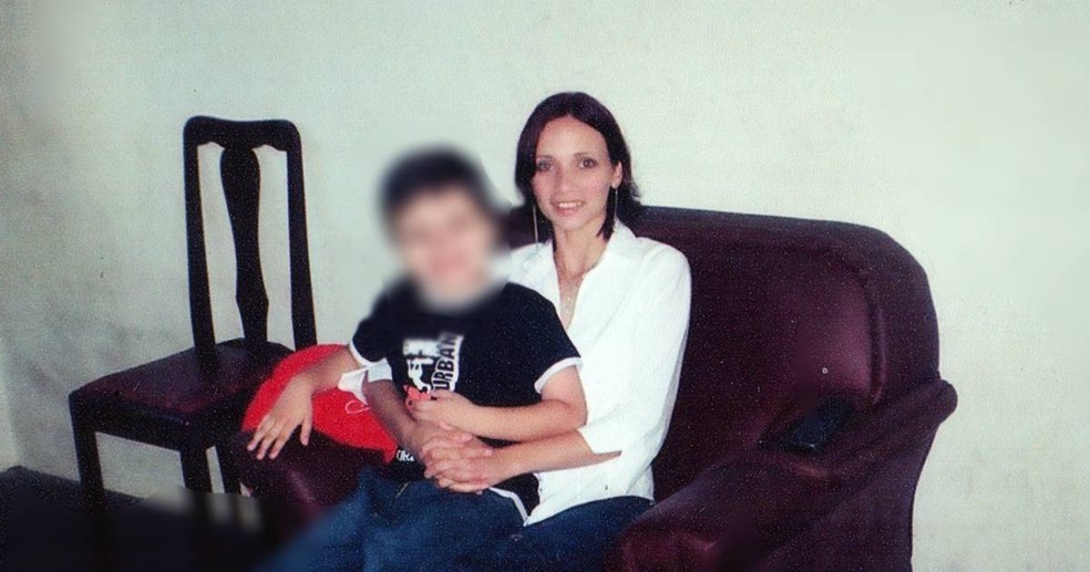 Andréa Rosa de Lorena foi morta em fevereiro de 2007 em Quatro Barras, Região Metropolitana de Curitiba — Foto: Arquivo da família
