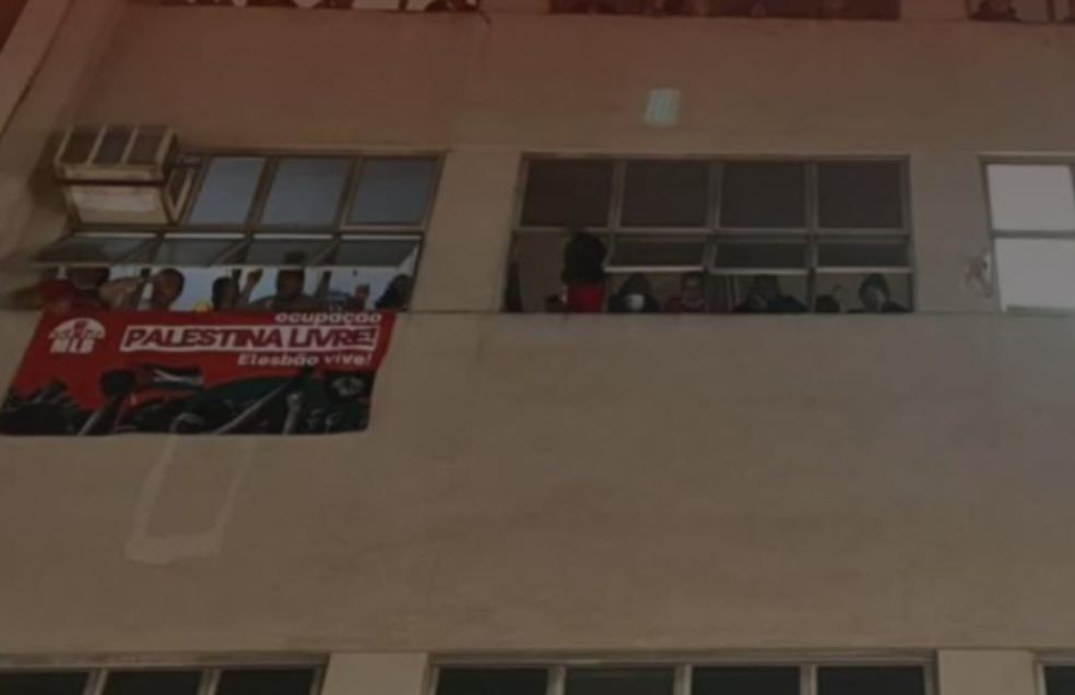 Famílias ocupam prédio do INSS e reivindicam moradia social no Centro de Campinas; entenda
