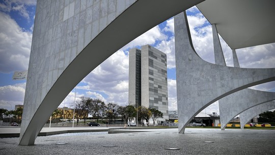 No último dia do prazo, Congresso deve votar nesta quarta MP que eleva tributos
