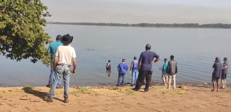 Homem em risco de afogamento resgatado do rio Arade em Portimão