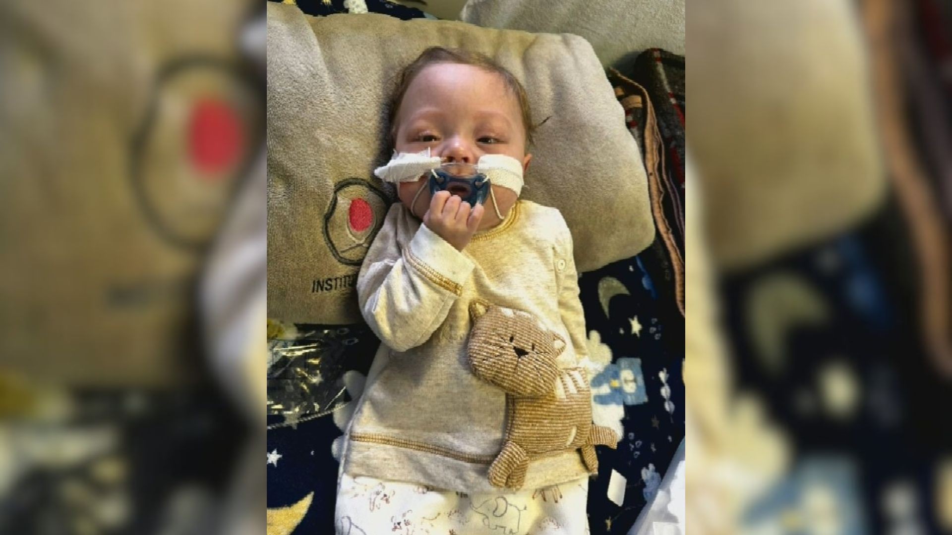 Bebê com doença rara recebe alta após passar mais de 400 dias em hospital e vai para casa pela primeira vez