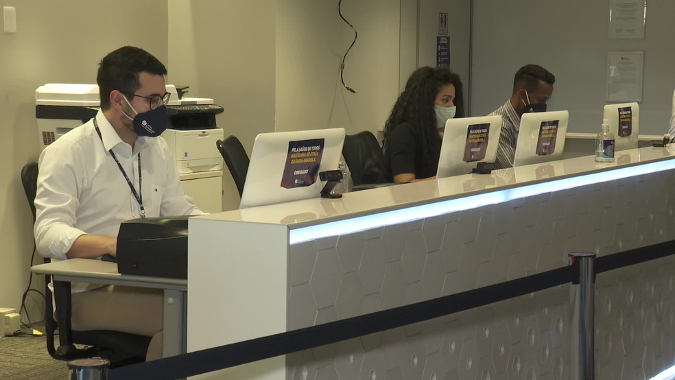 O e-notariado gera documentos digitais que podem ser acessados na tela do celular ou do computador  — Foto: Reprodução/TV Globo