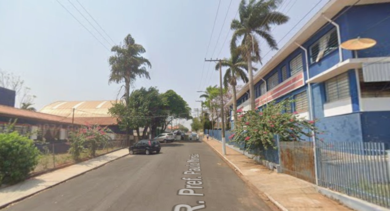 Trabalhador é esmagado após empilhadeira tombar em rua de Bernardino de Campos