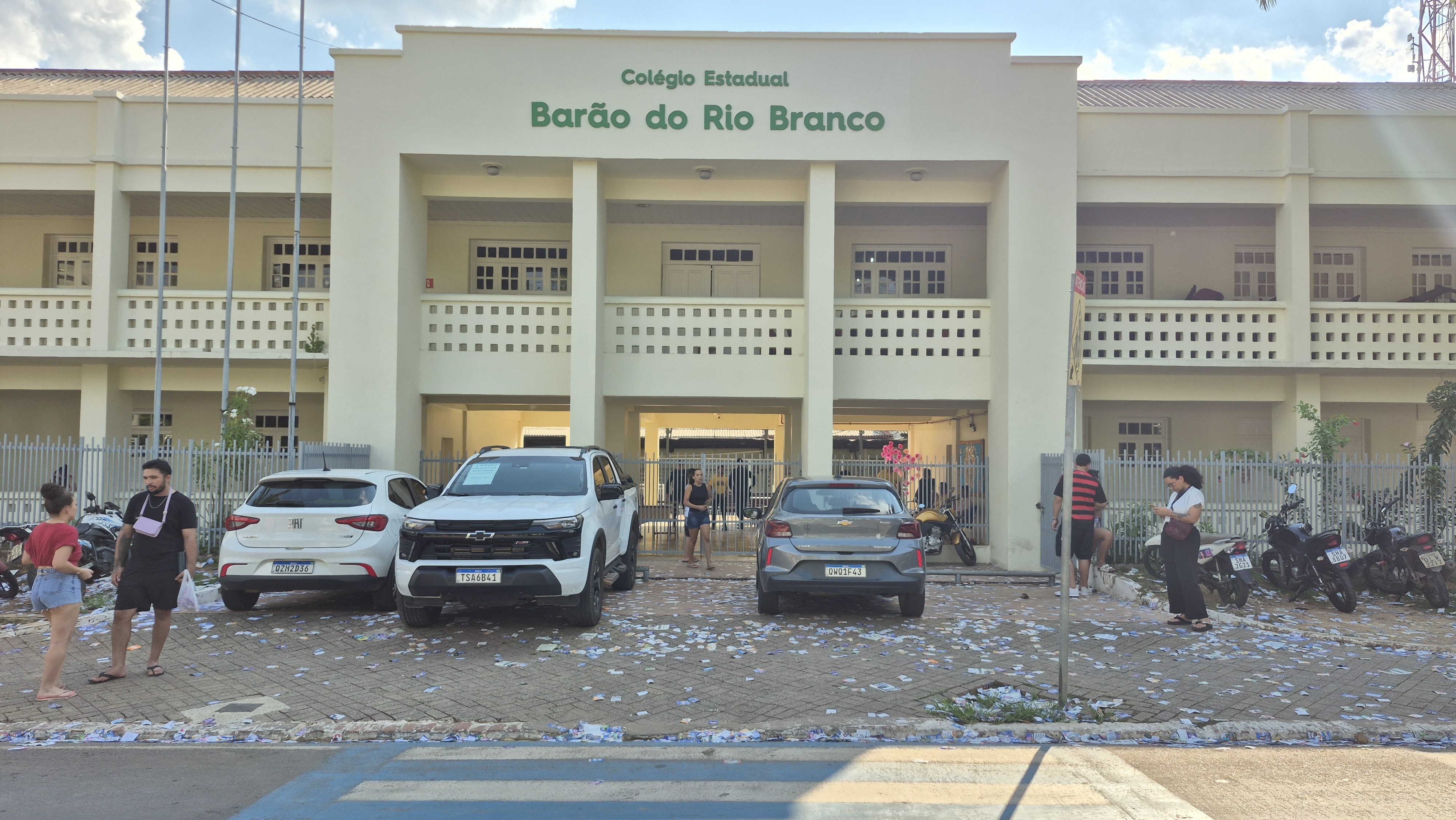 Portões são fechados às 15h (horário local) no Acre; ACOMPANHE