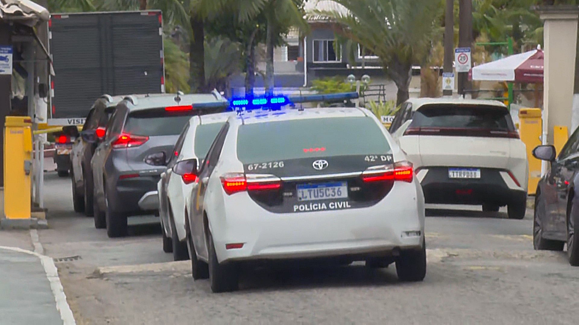 Bandidos que assaltaram casa de Poze sabiam onde estavam as joias e danificaram câmeras de segurança, dizem amigos