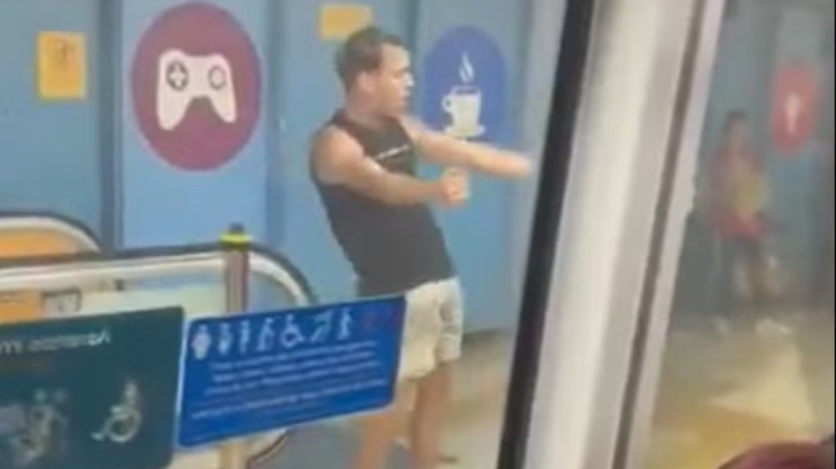 Homens que xingaram mulheres no vagão feminino do metrô no Rio vão responder por desacato e injúria