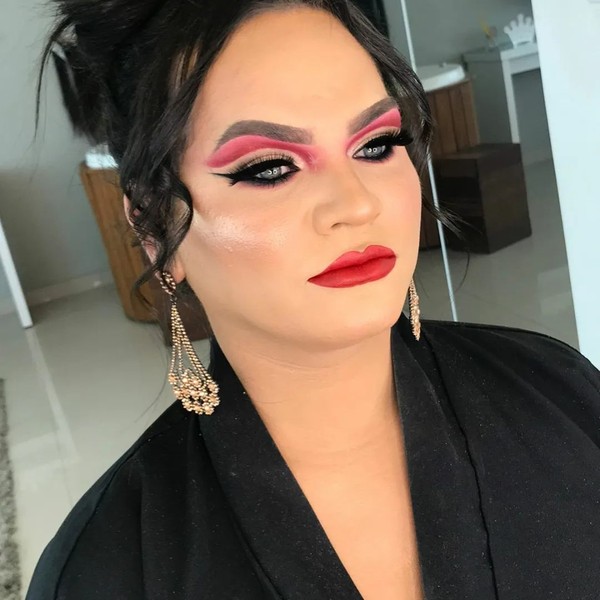 Mulher trans é morta a facadas e amordaçada no RJ | Rio de Janeiro | G1