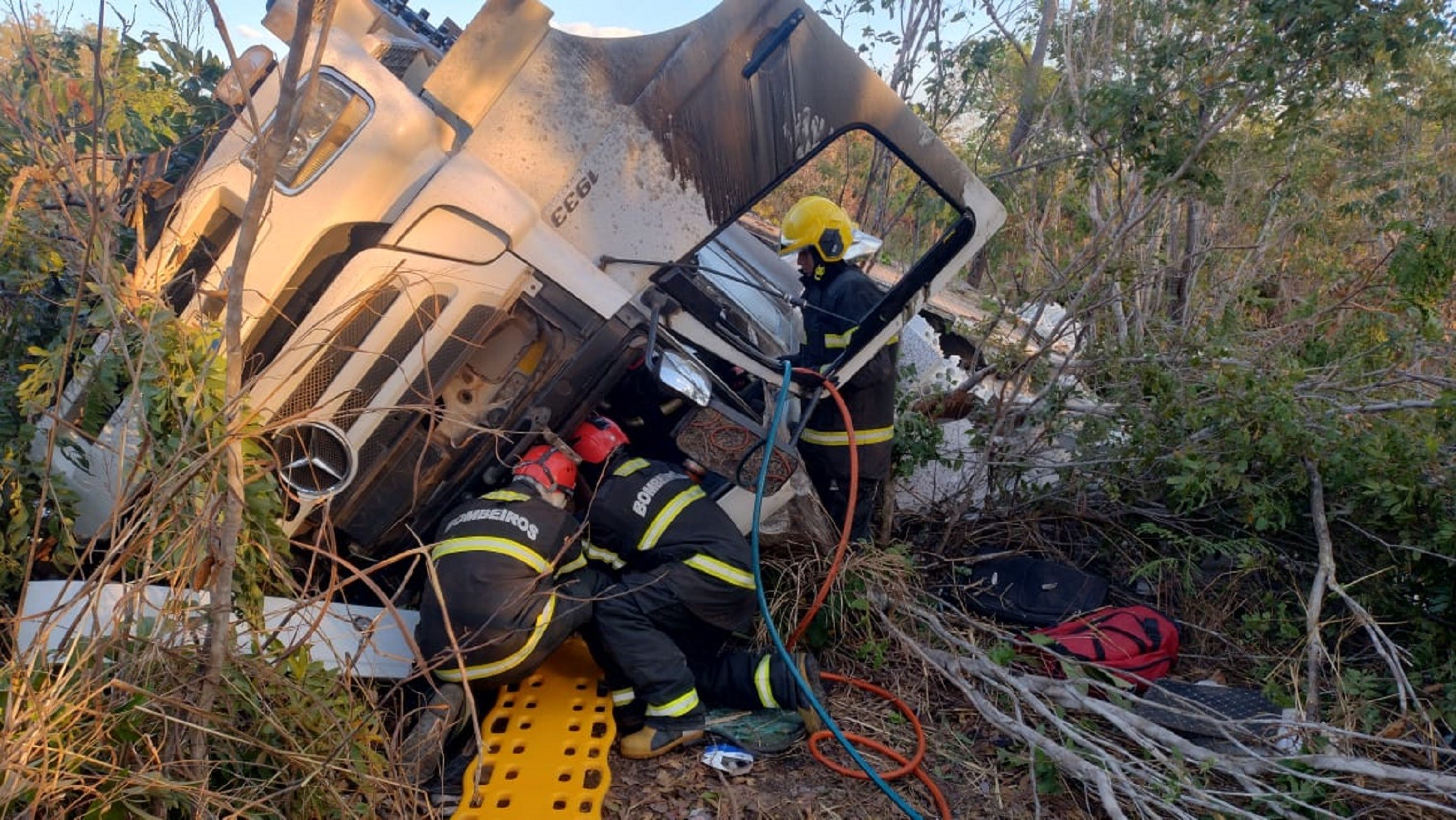 Acidentes de trânsito deixam pelo três mortos e dez feridos durante o fim de semana no Tocantins