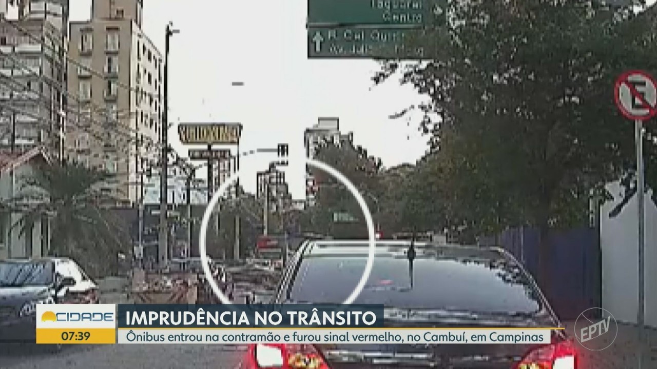 VÍDEO: ônibus entra na contramão e avança sinal vermelho no Cambuí, em Campinas 