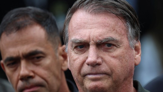 Bolsonaro retira lesões na pele em procedimento médico; entenda diagnósticos, riscos e tratamentos - Ex-presidente passou por exérese de pintas e lesões de comportamento incerto; especialista explica como funciona a investigação, a diferença entre melanoma e carcinomas e quais são as formas de tratamento disponíveis.