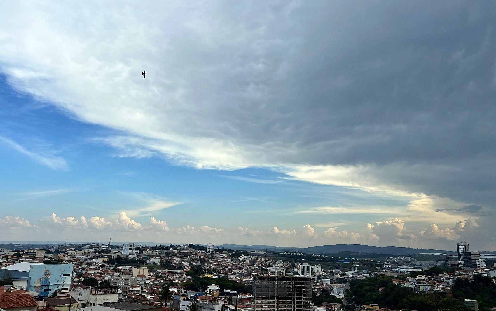 Temperaturas passam dos 30°C no Sul de MG nesta semana; saiba quando o calor diminui
