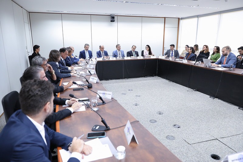Pesquisas eleitorais: Institutos dizem que proposta de Nunes Marques 'confunde ciência com bola de cristal'
