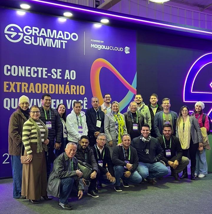 Cooperativas goianas fazem imersão em inovação e IA no Gramado Summit 2025