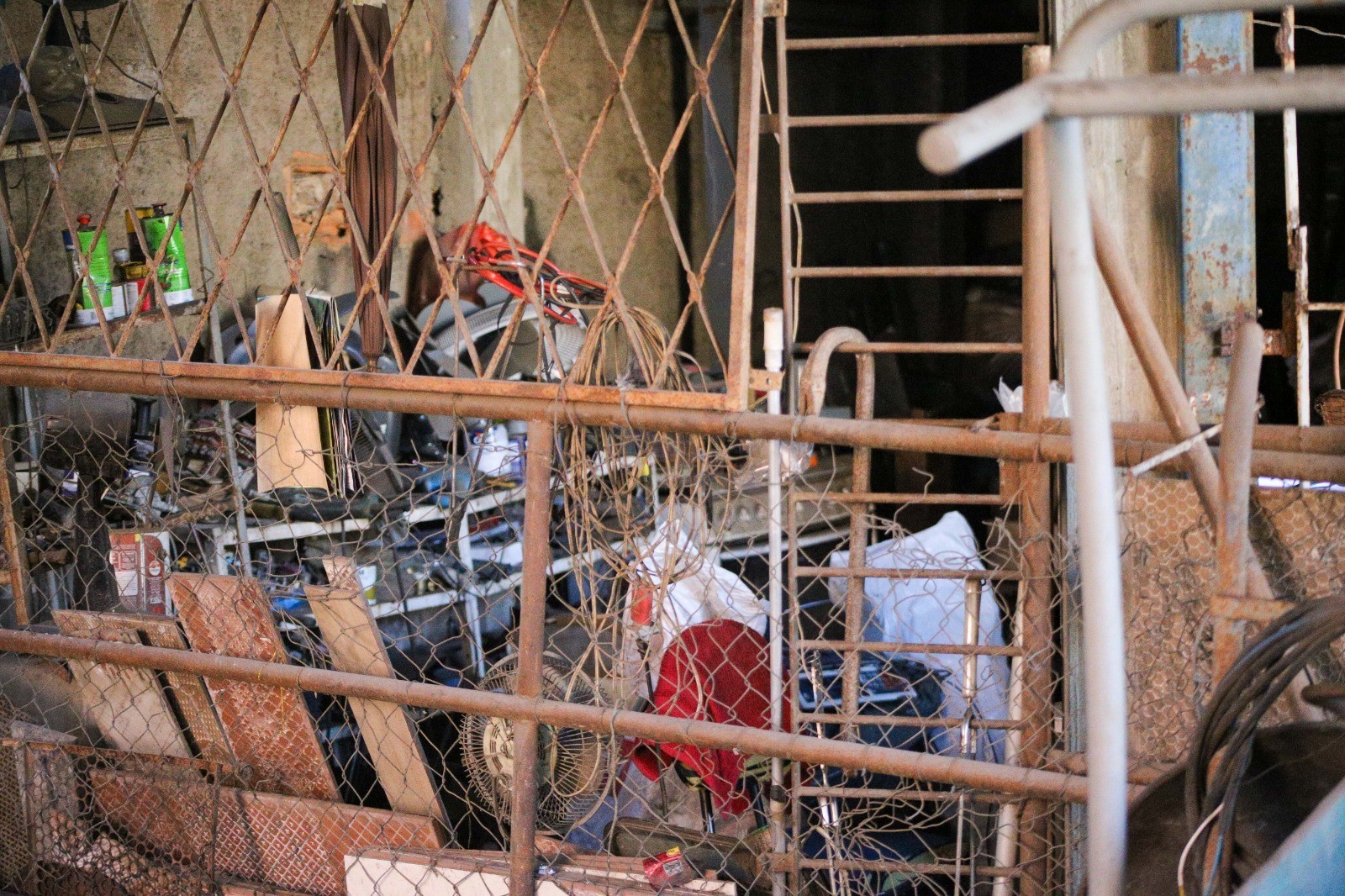 Volta Redonda monta força-tarefa contra furto e receptação de cabos metálicos; homem foi multado em R$ 8 mil