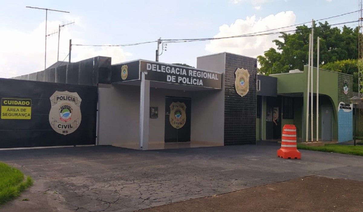 Mulher com bebê recém-nascido no colo é agredida pelo companheiro em MS