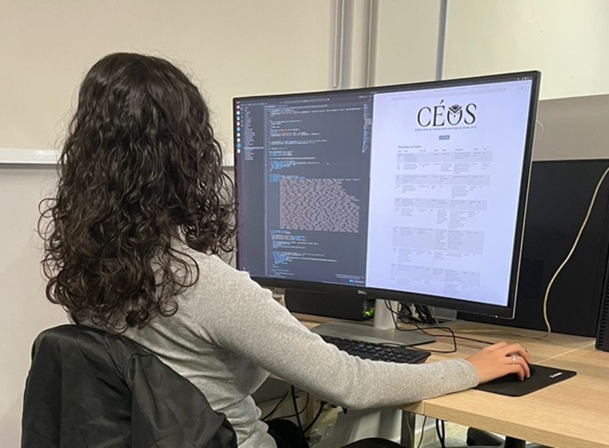 Estudante cria inteligência artificial que mapeia notícias sobre corrupção para auxiliar investigações do MPSC