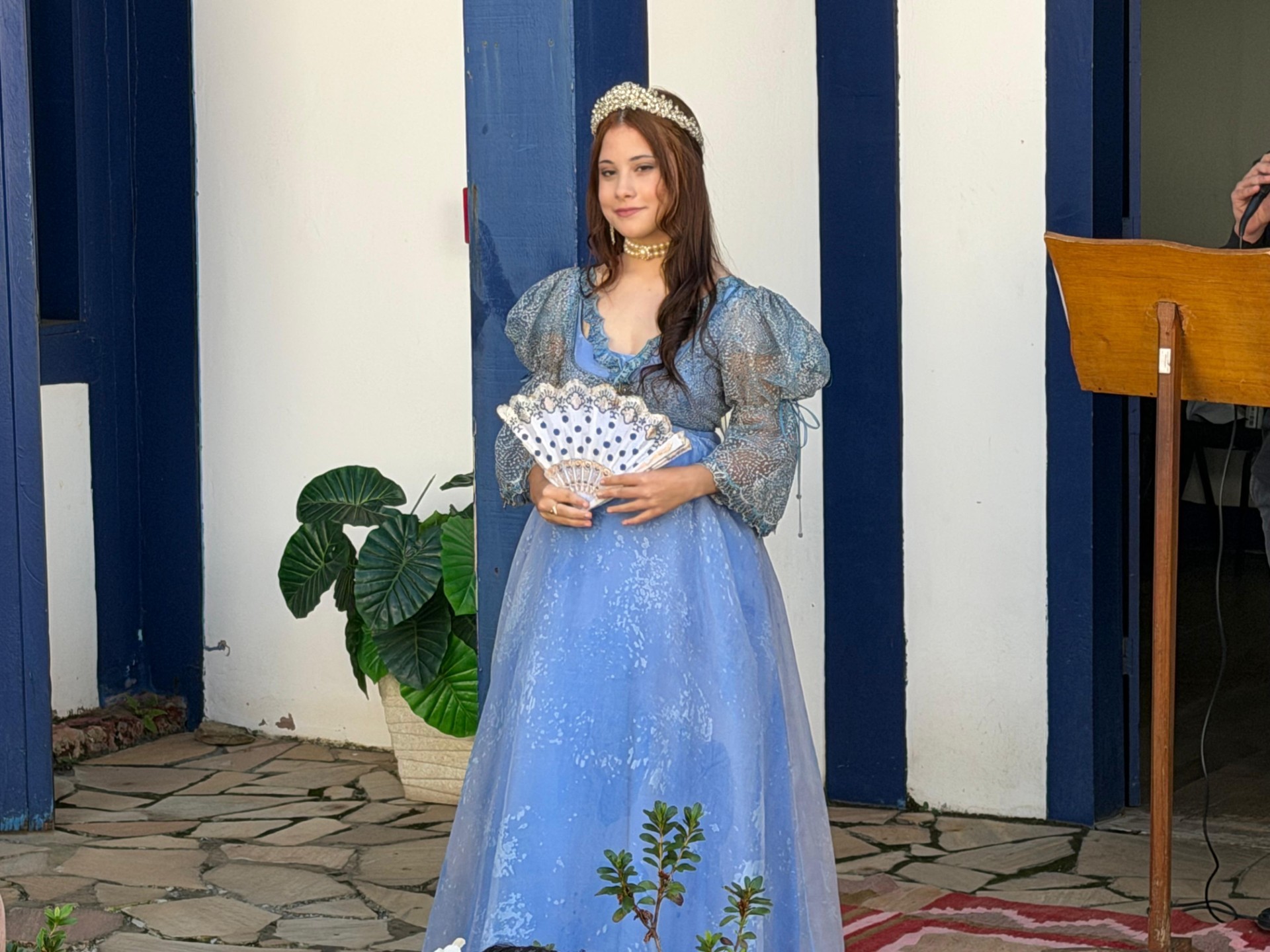 Vestido usado por Grazi Massafera em série é doado ao acervo do Museu Dona Beja em Araxá