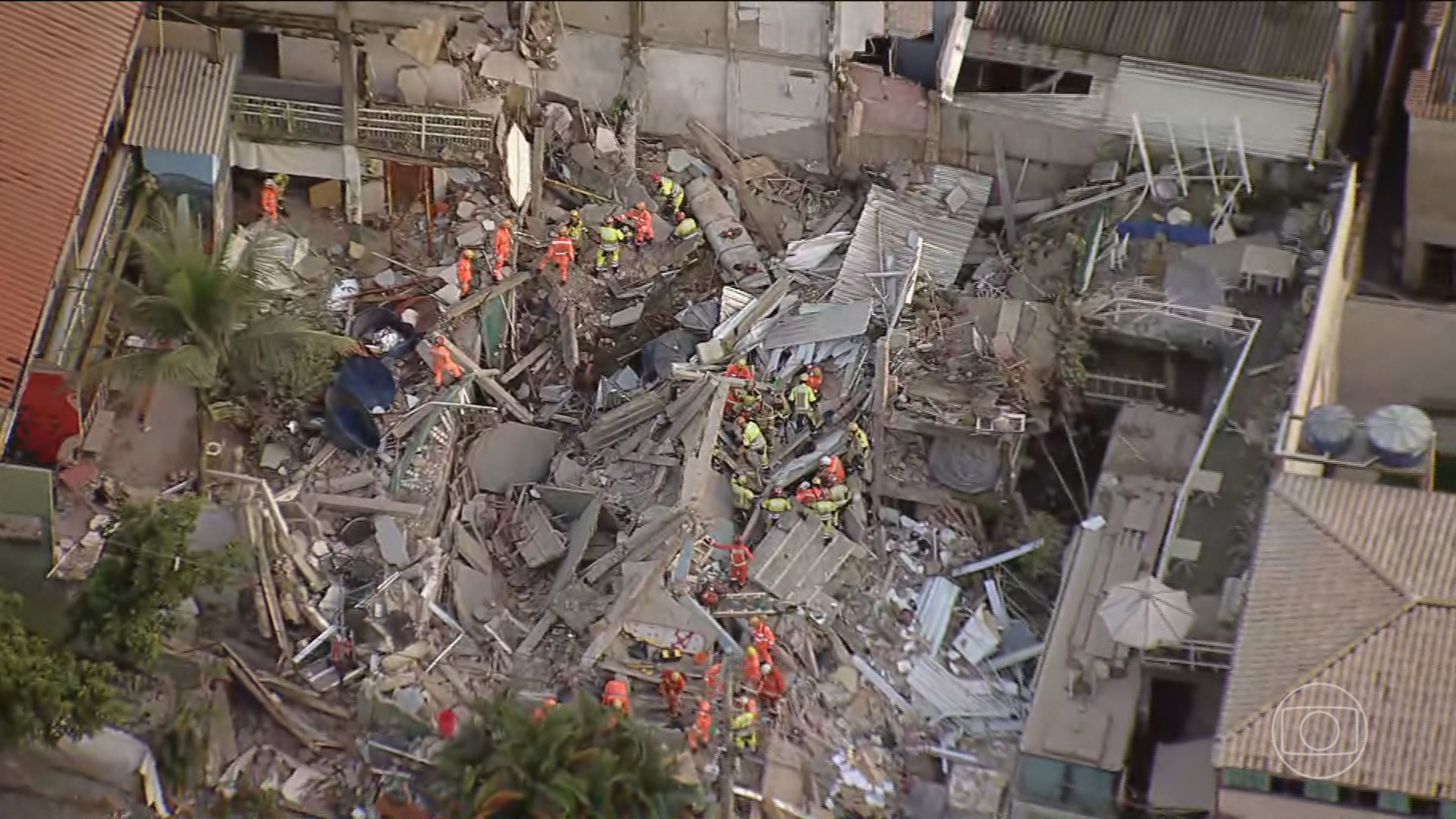 Desabamento de prédio mata 8 pessoas em Belo Horizonte; 4 estão desaparecidas