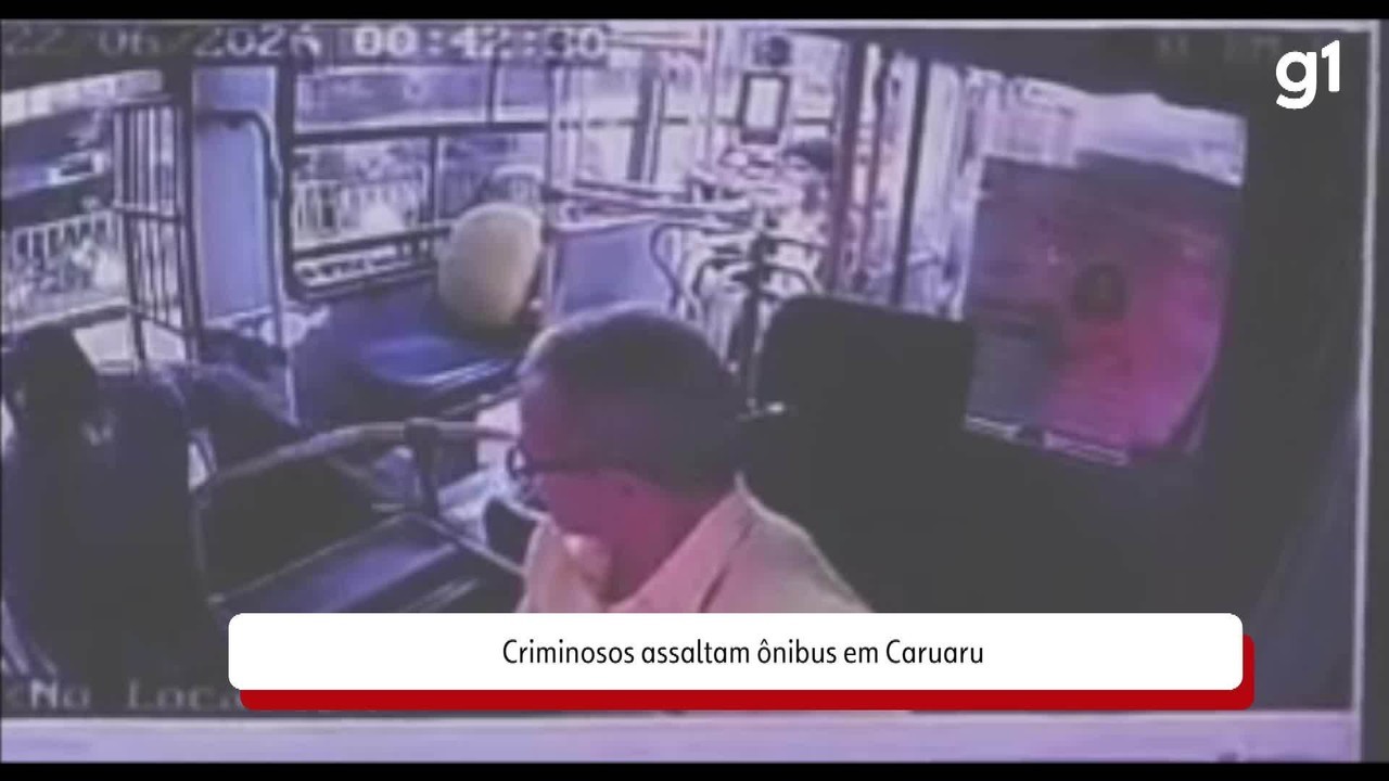 Dois homens suspeitos de assaltos a ônibus são presos em Caruaru; um tinha mandado por tráfico de drogas 
