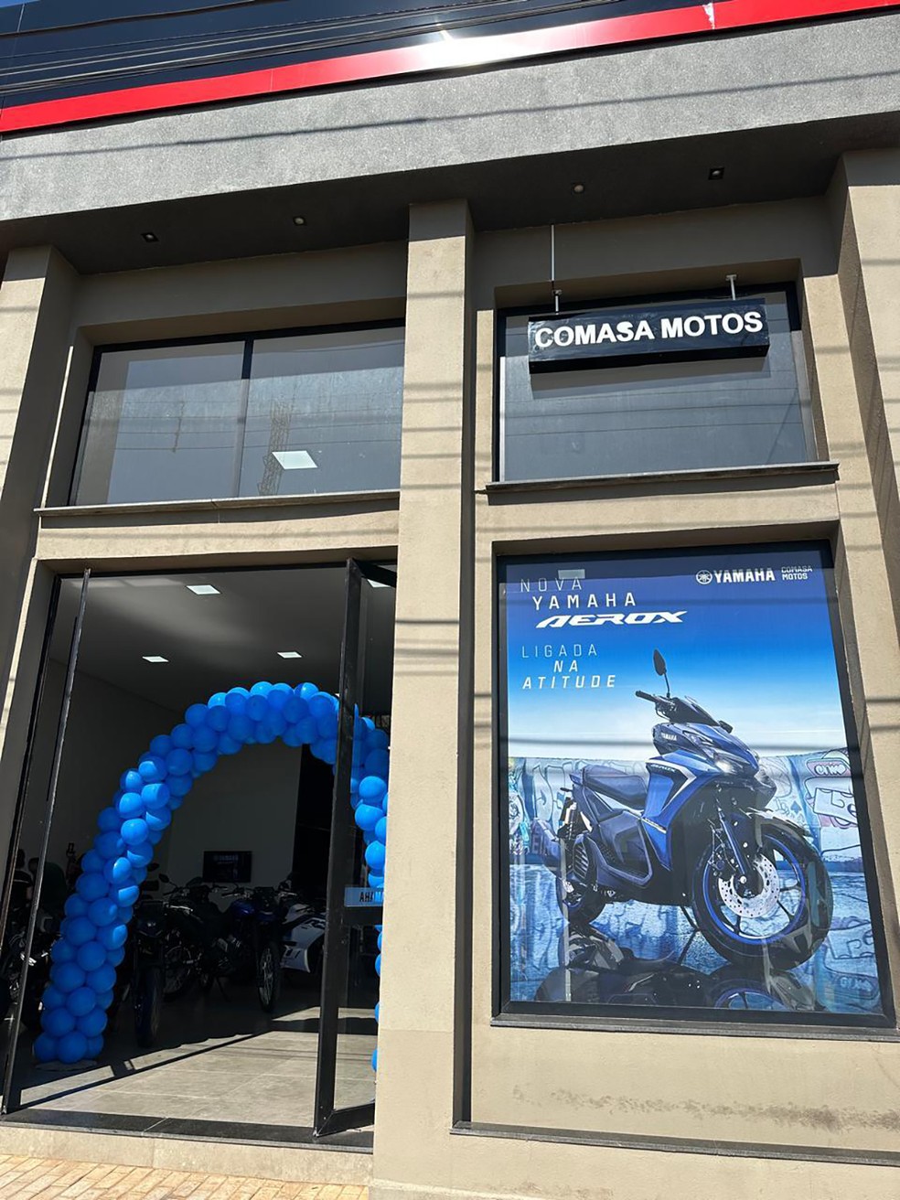 3 de 3
Com oficina especializada e equipe t&eacute;cnica qualificada, a nova loja oferece suporte completo em manuten&ccedil;&atilde;o e p&oacute;s-venda, al&eacute;m de consultoria especializada em solu&ccedil;&otilde;es de cons&oacute;rcio &mdash; Foto: Grupo Comauto/Divulga&ccedil;&atilde;o