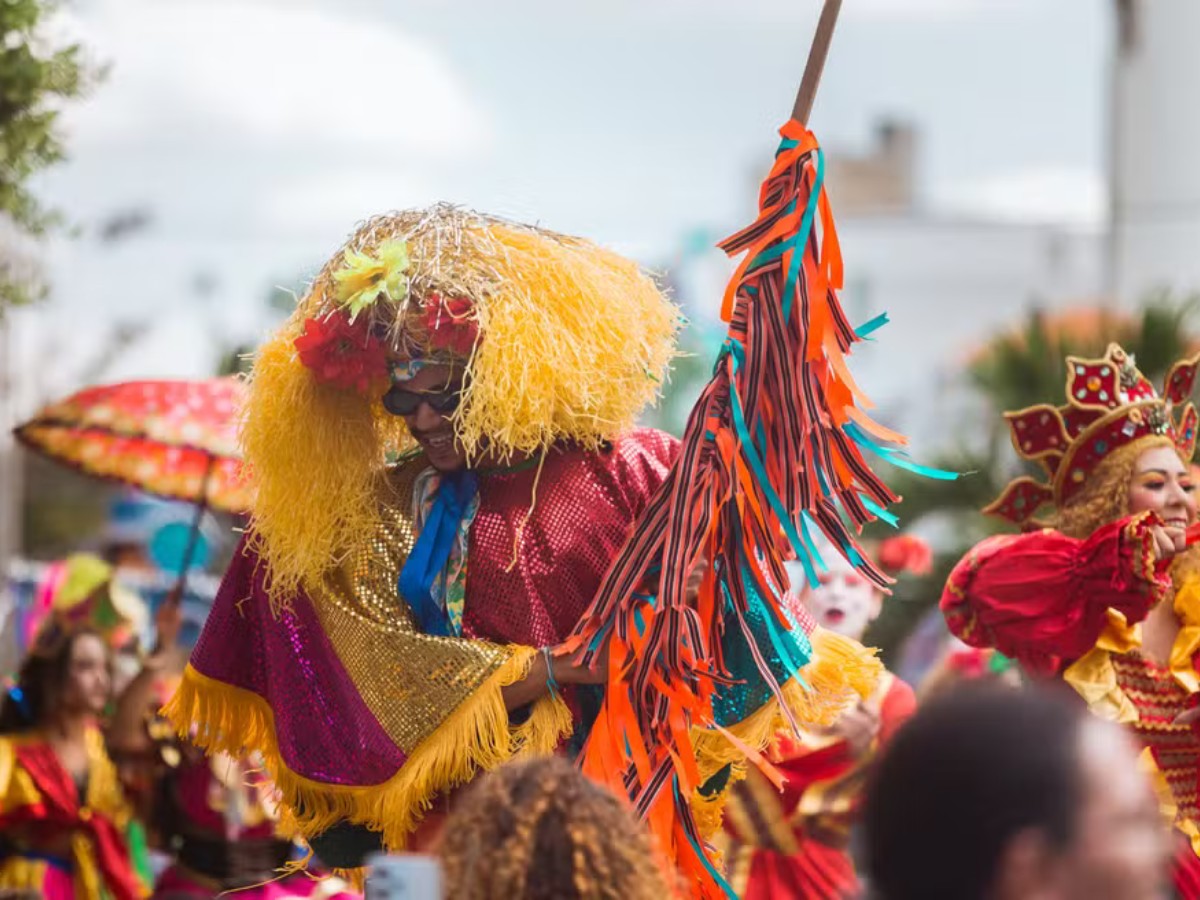 Pré-Carnaval Multicultural de Caruaru 2026 tem shows Xanddy Harmonia, Sambar & Love, Kaká Kantarelli e mais, confira programação