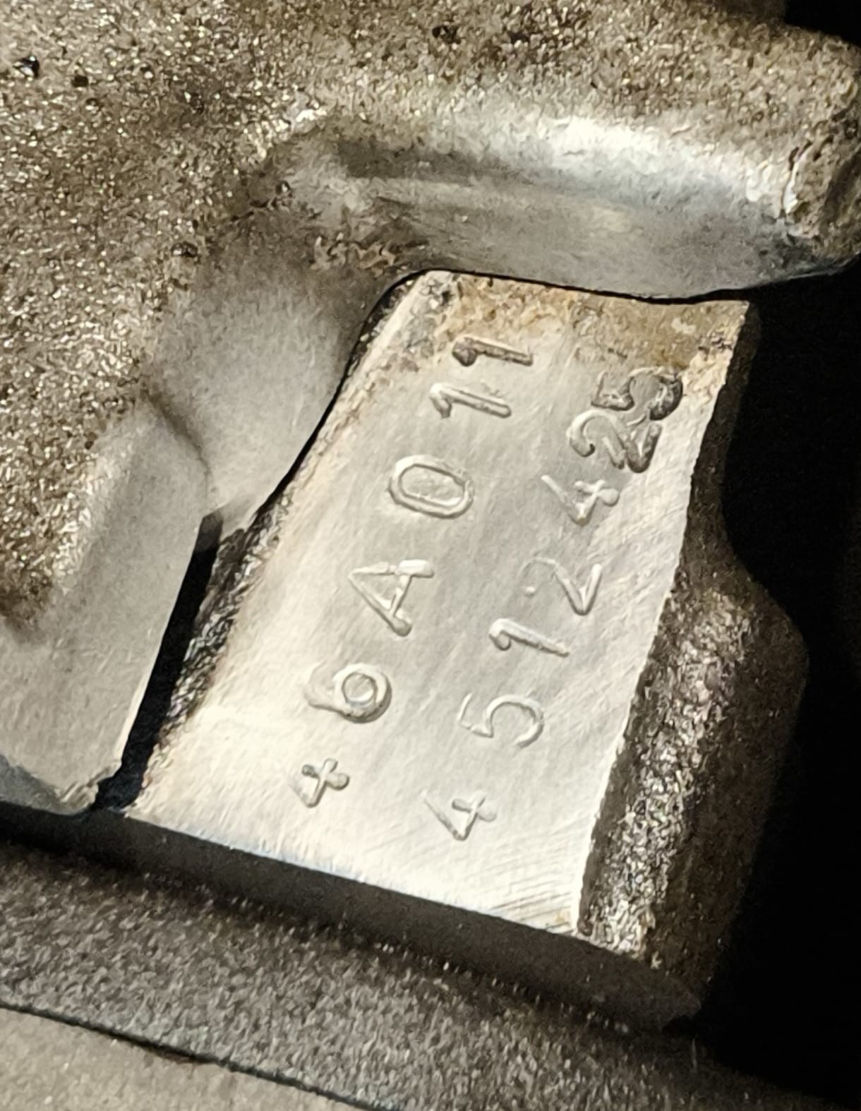 Homem é preso com carro adulterado em Piraí