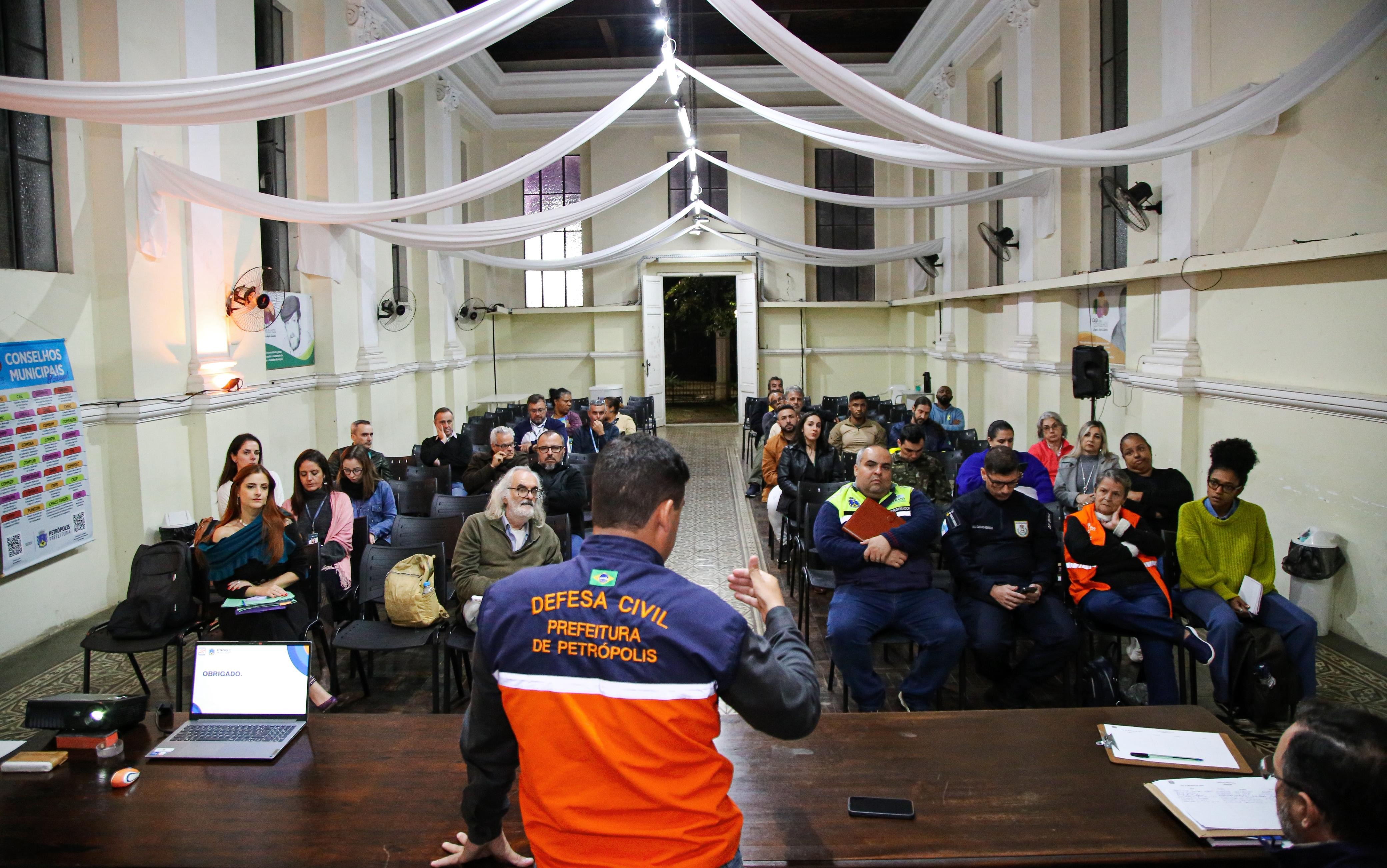 Defesa Civil começa planejamento de ações de respostas para o inverno em Petrópolis