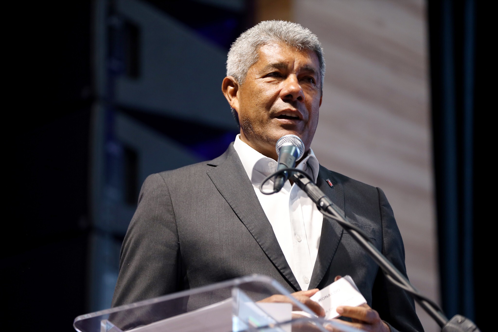 Aprovação do governo Jerônimo Rodrigues atinge 57% na Bahia