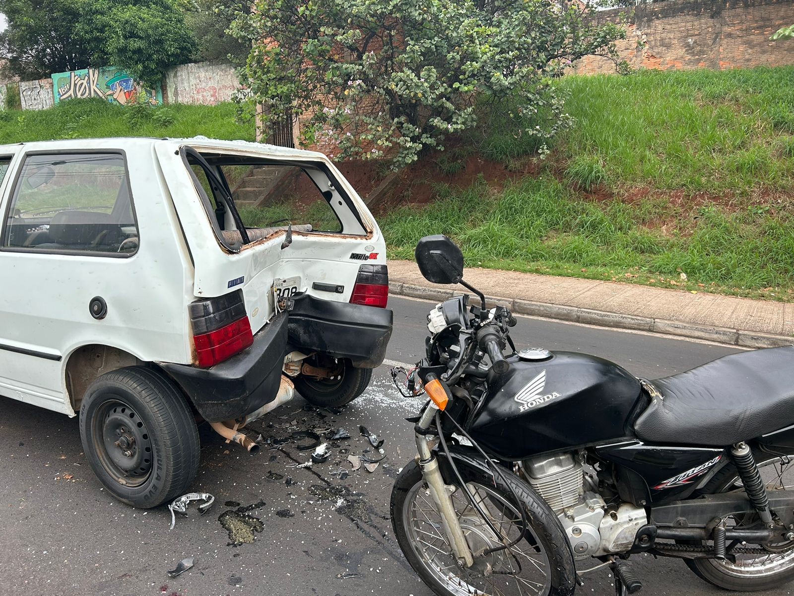 Motociclista fica gravemente ferido em acidente no interior de SP