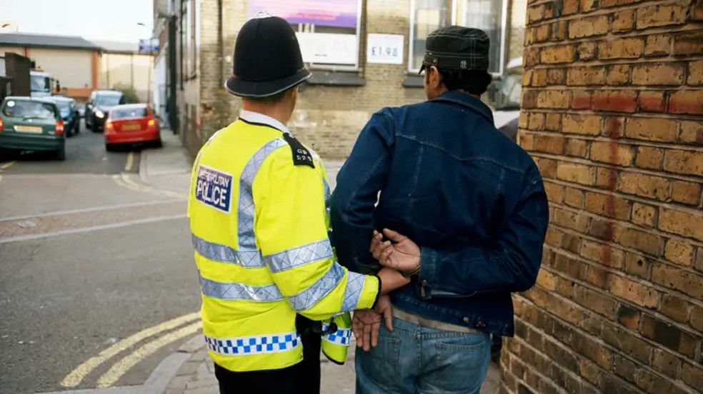 Brasileiros relatam viver sob constante medo de deportação | Foto: Getty Images
