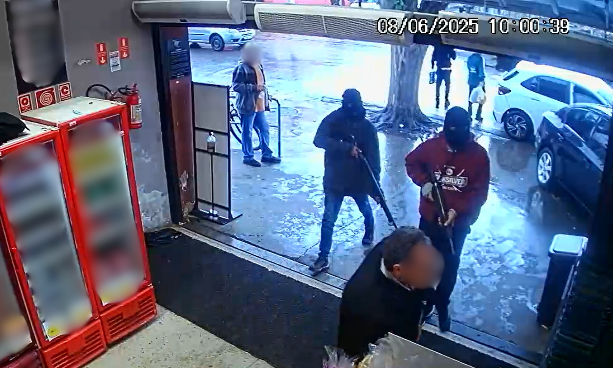 Polícia prende mais dois suspeitos de assaltar supermercado em Boituva