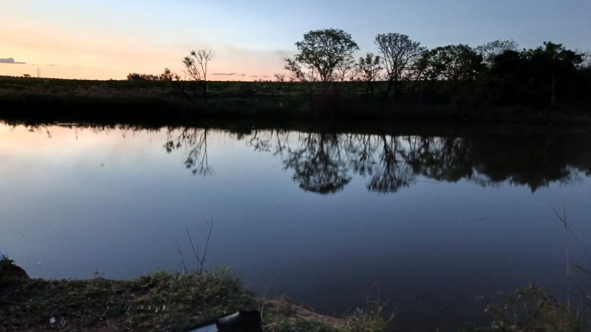 Jovem de 19 anos morre afogado após submergir em represa no interior de MG