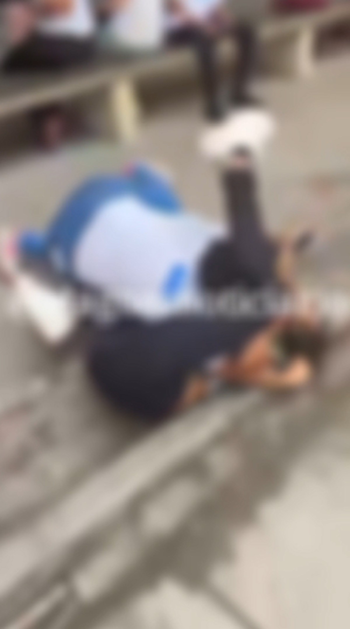 VÍDEO: Briga entre estudantes em escola estadual de Maceió é filmada e repercute nas redes sociais