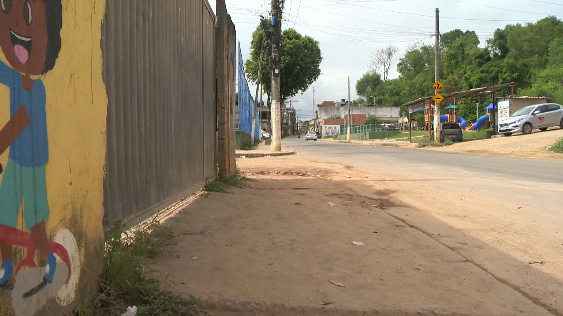 Jovem é morto a tiros no meio da rua e outro é baleado no olho em Cariacica, no ES