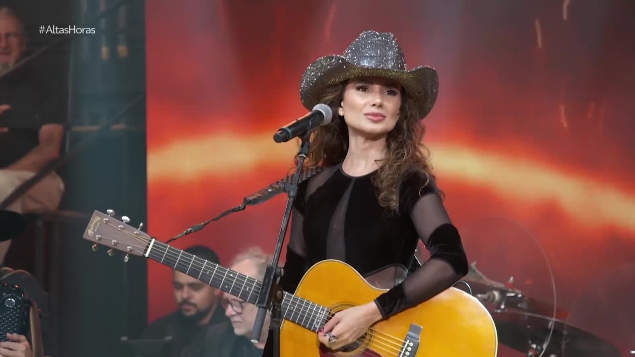 Paula Fernandes anuncia show com participações de Ana Castela, Simone Mendes e Padre Fábio de Melo em SP