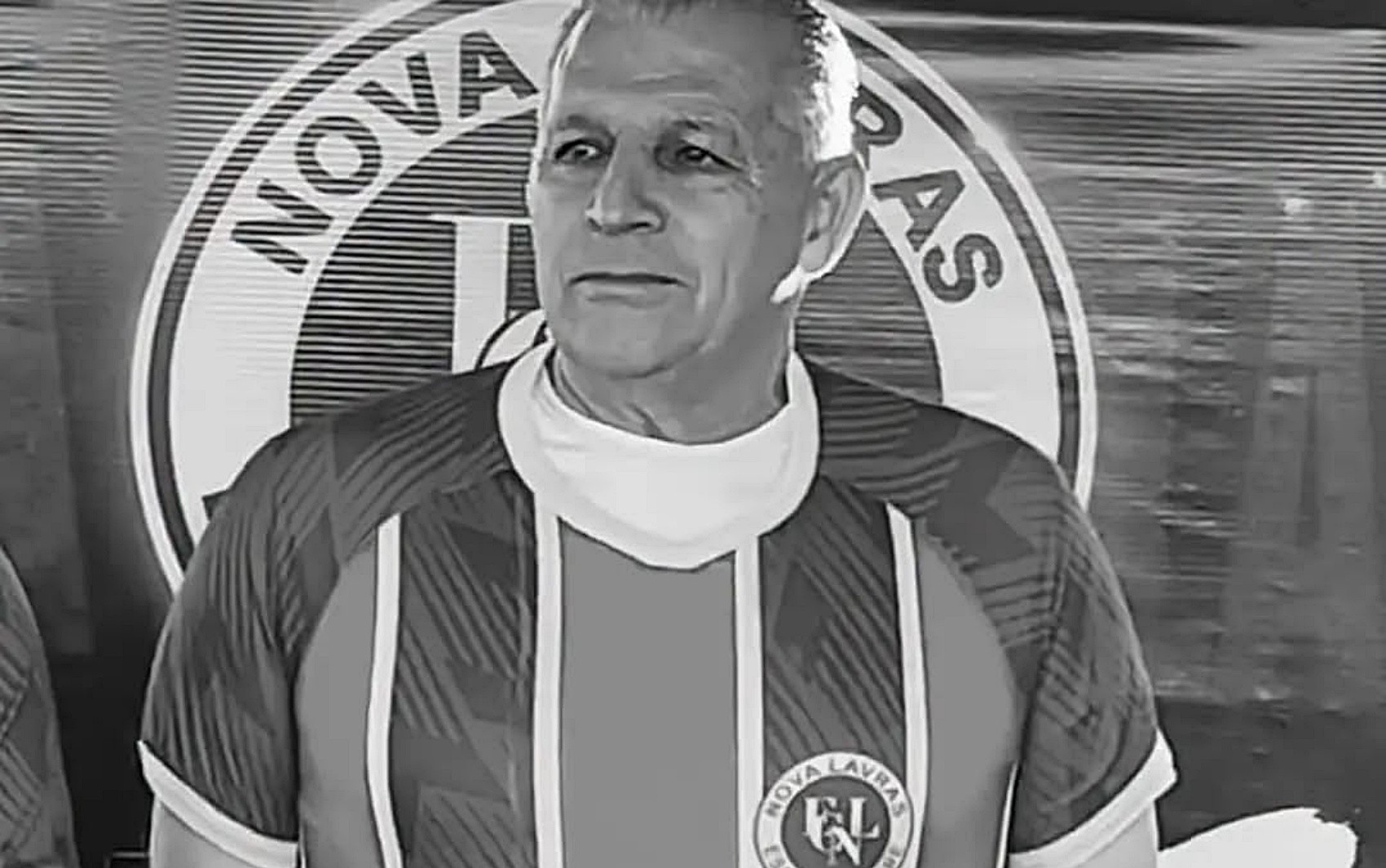 Treinador de time que vai disputar a segunda divisão em MG morre após passar mal em treino