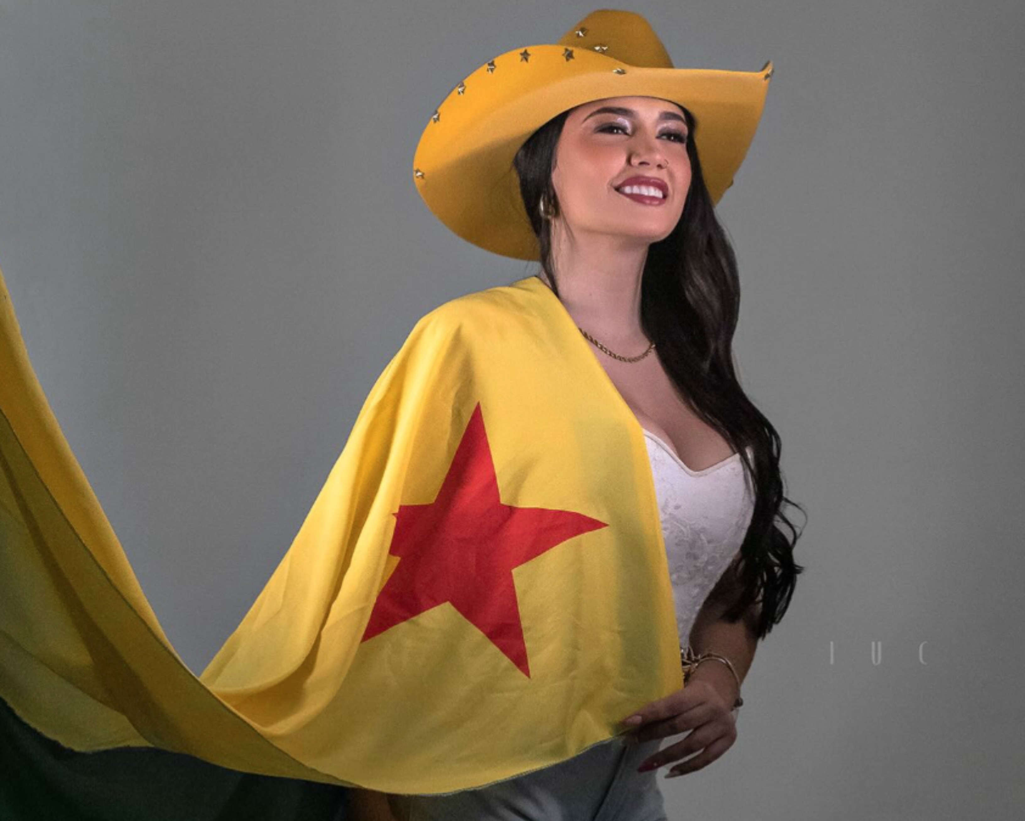 Camila Assunção é eleita Rainha do Rodeio da Expoacre 2025