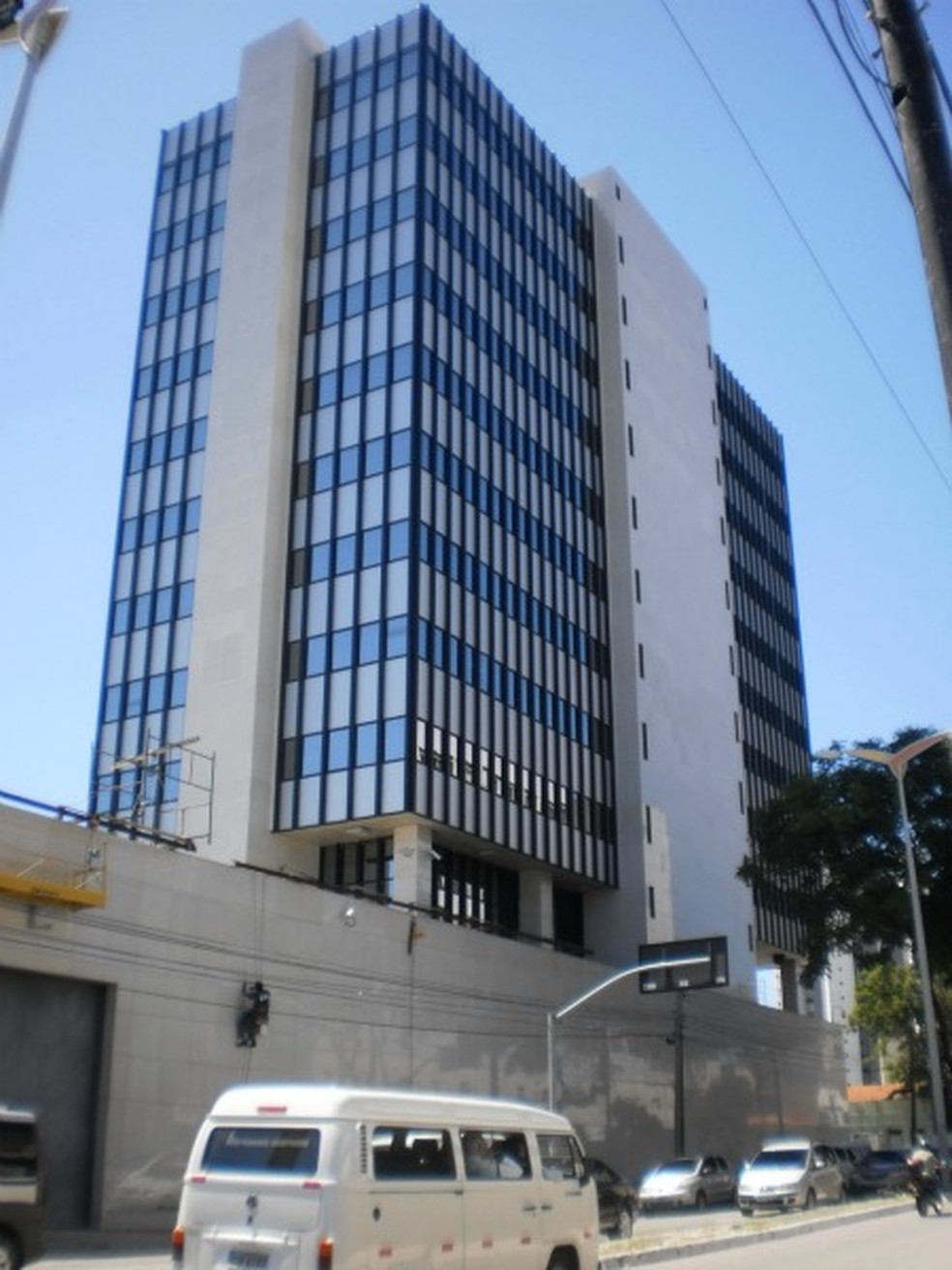 Prédio do Banco Central na avenida Heráclito Graça, em Fortaleza — Foto: Leonardo Heffer/G1