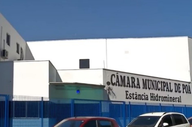 Câmara aprova reajuste de 24% no salário de prefeito e vice de Poá