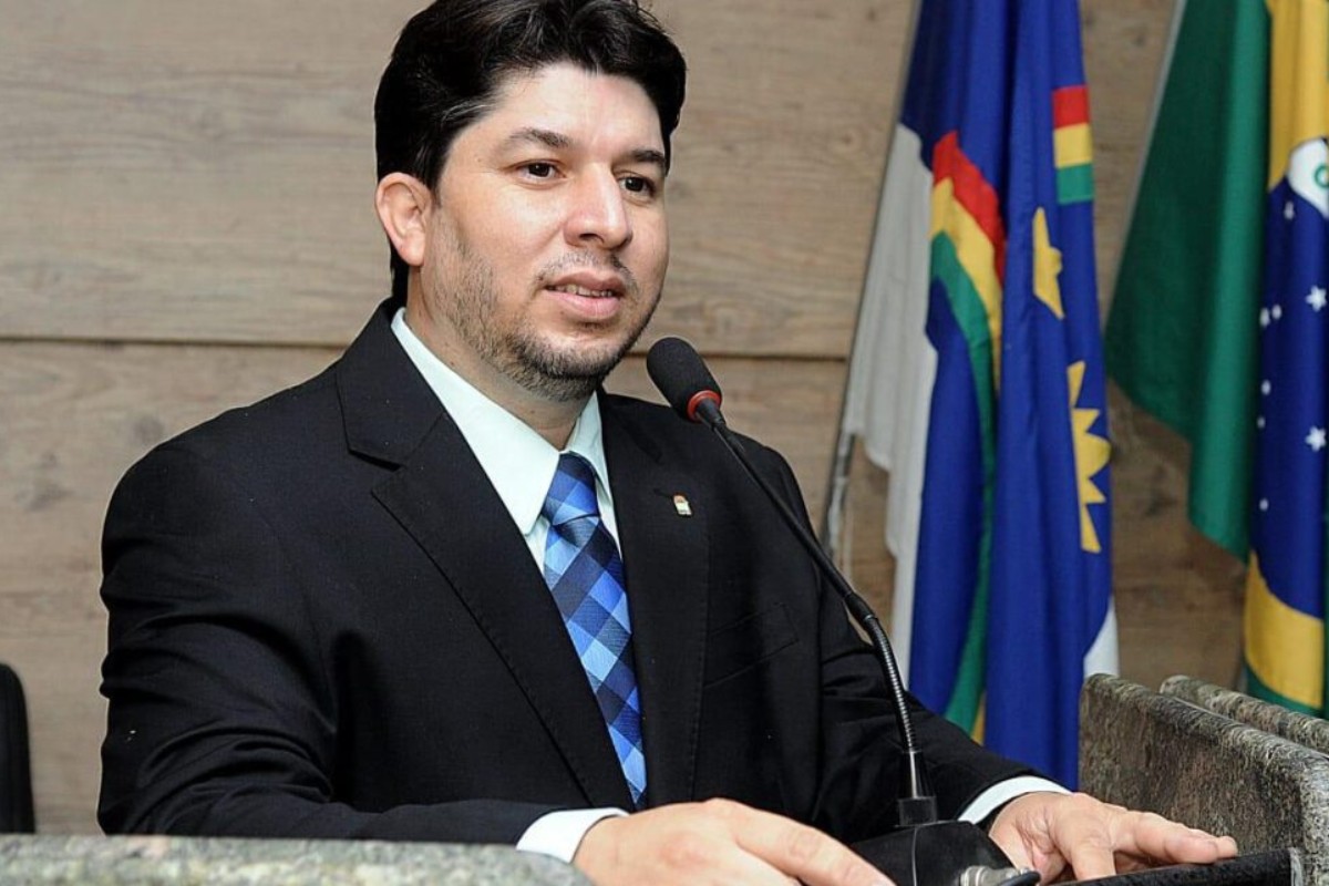 Fagner dos Animais é nomeado secretário em Caruaru e retorno de Renato Lyra provoca mudanças na Câmara