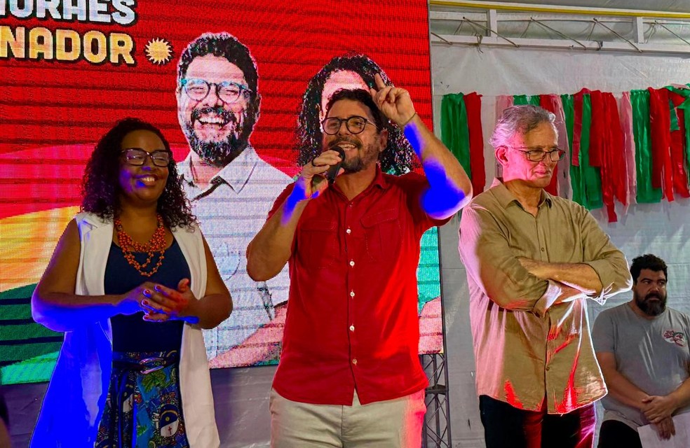 Oficializa&ccedil;&atilde;o da candidatura de Ivan Moraes (PSOL) ao governo do estado &mdash; Foto: Paulo Veras/g1