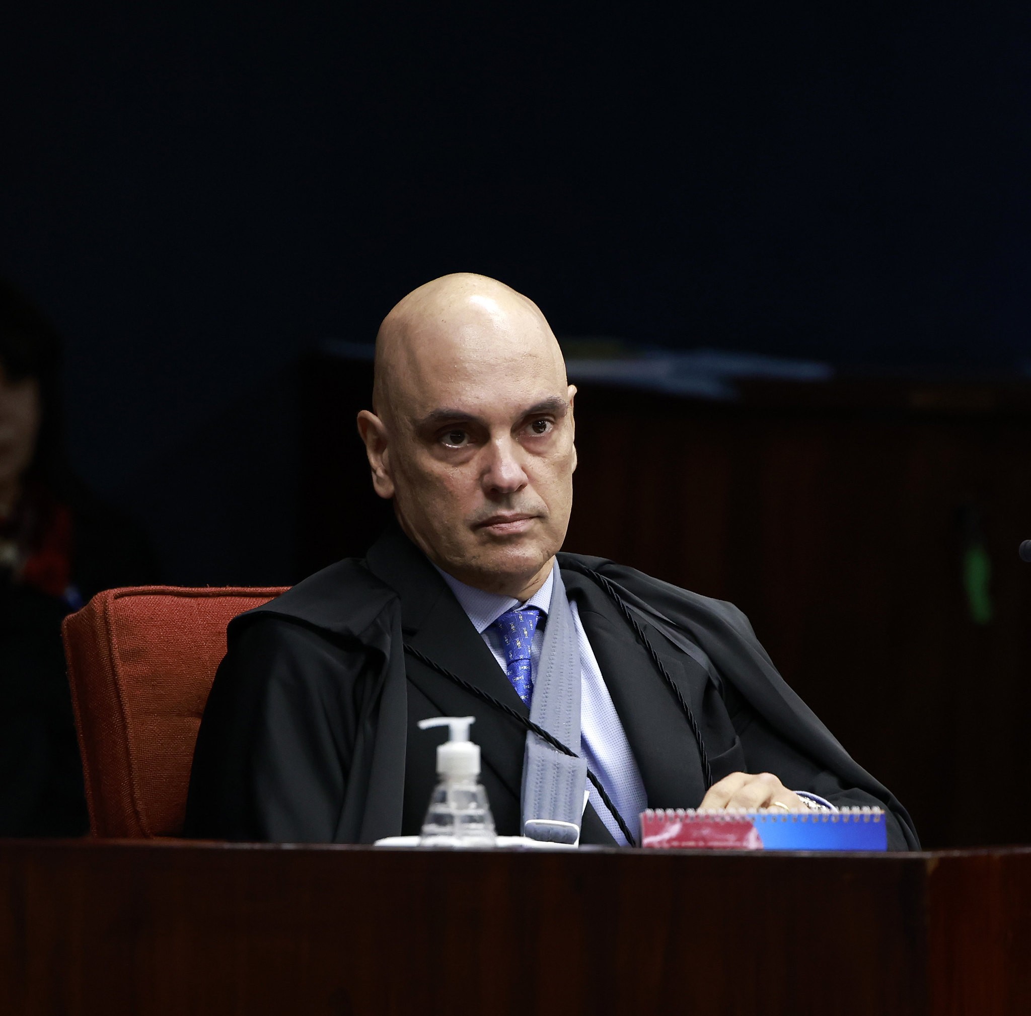 VÍDEO: 'Não vou permitir circo no meu tribunal', diz Moraes ao dar bronca em advogado 