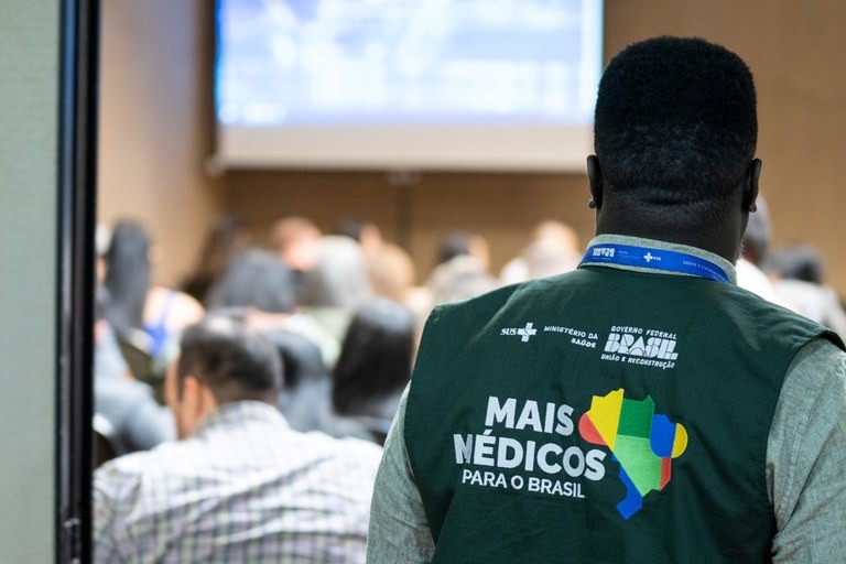 Programa Mais Médicos abre mais de 100 vagas no interior de SP; veja como se inscrever 