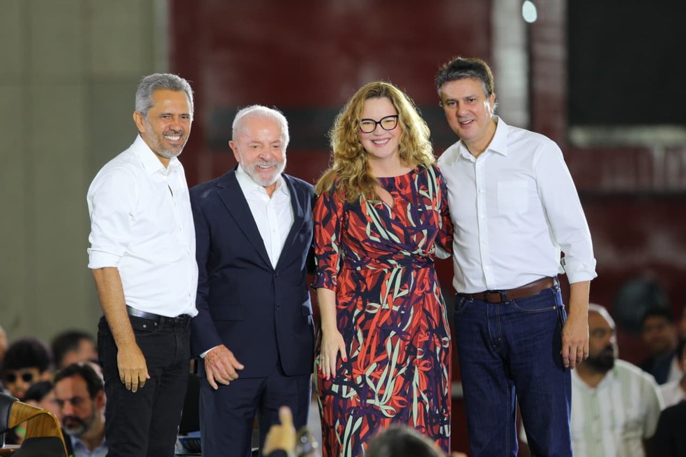 Anúncio foi feito nesta quarta-feira (3) durante evento com o presidente Lula no Ceará. — Foto: Fabiane de Paula/SVM