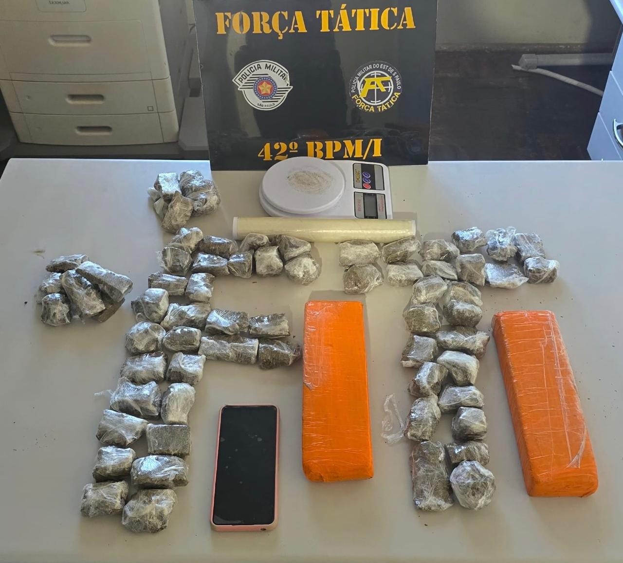 Com 67 porções de maconha escondidas em guarda-roupa, adolescente é apreendido em Presidente Venceslau