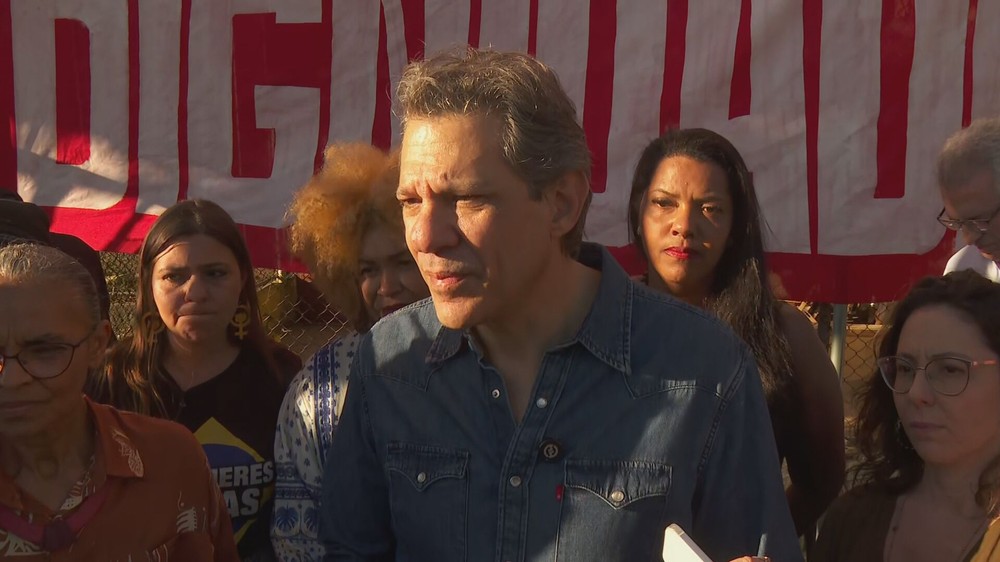 Fernando Haddad critica gestão de Tarcísio de Freitas durante evento do PSOL em São Paulo