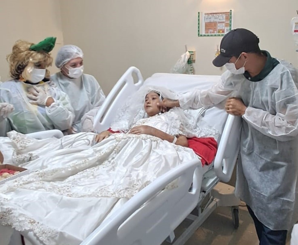 Paciente com câncer realiza sonho de casar dois dias antes de morrer, em João Pessoa — Foto: Divulgação / Hospital Napoleão Laureano