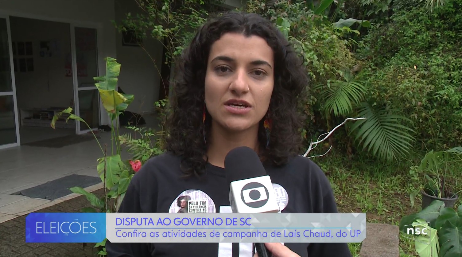 Eleições 2026 em SC: Laís Chaud conversa com movimento de mulheres e panfleta em Joinville