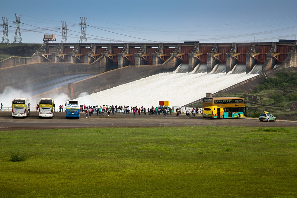 A usina é considerada como a maior produtora de energia do mundo — Foto: Itaipu/Divulgação