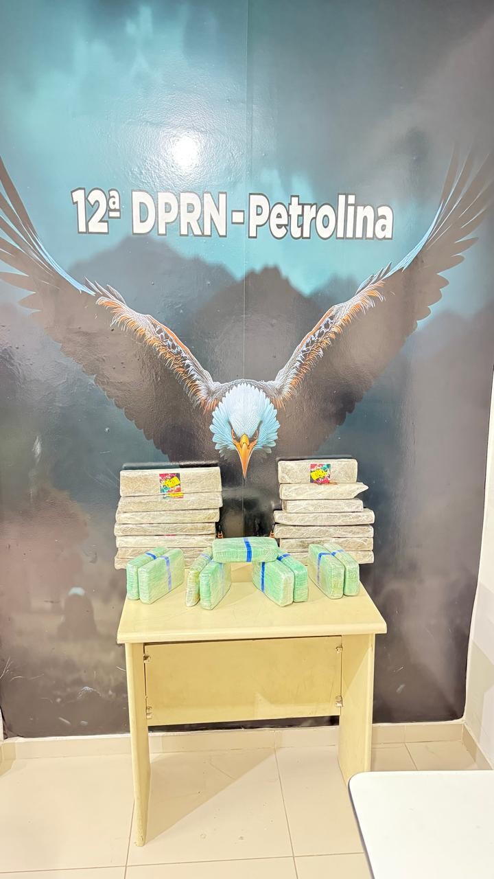 Polícia prende dois homens em flagrante por tráfico de drogas em Petrolina  